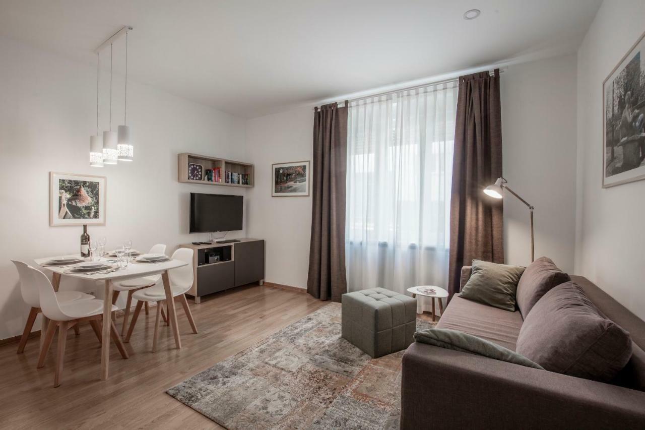 Apartments N10 Zagabria Esterno foto